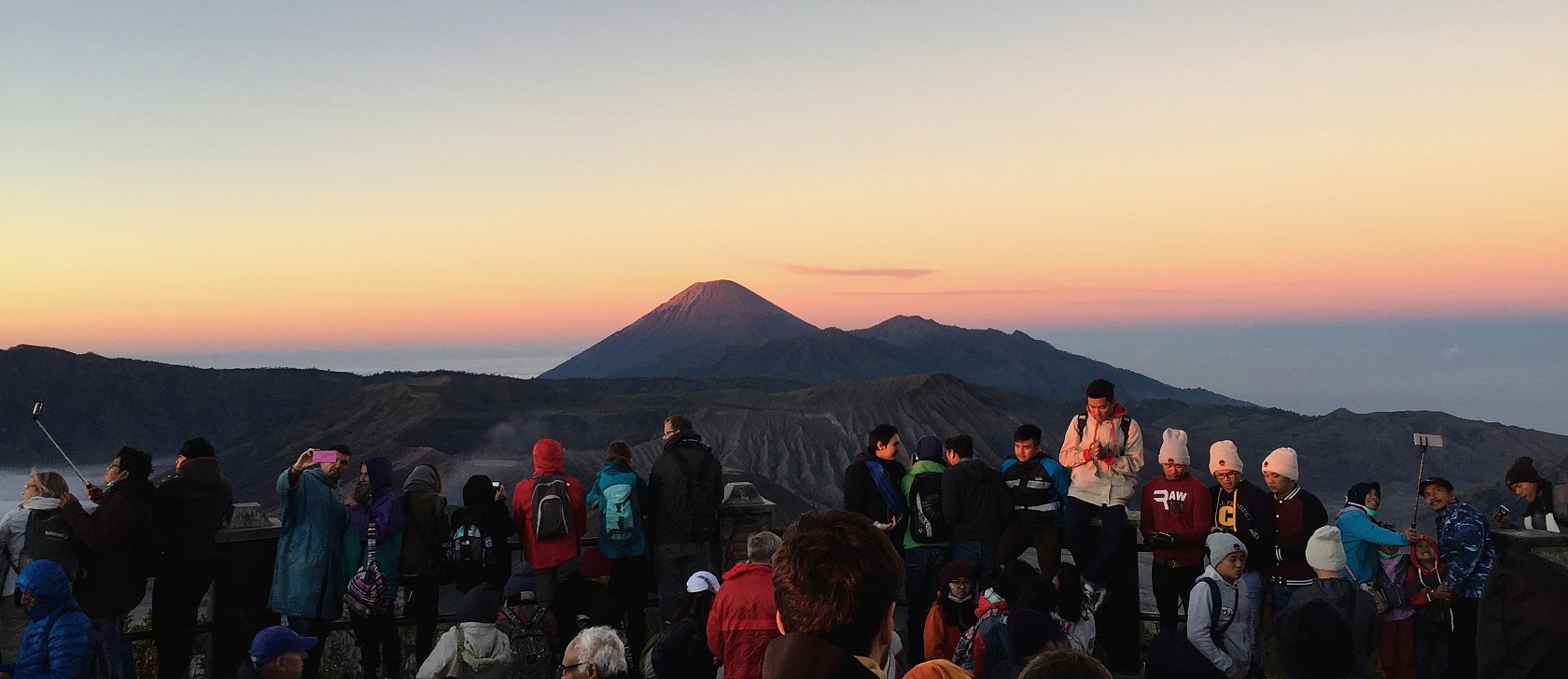 We also visited the Tengger Sand Sea and of course an active caldera. After that we explored the Savannah and the Madakaripura Waterfall. All within the Bromo Tengger Semeru National Park.